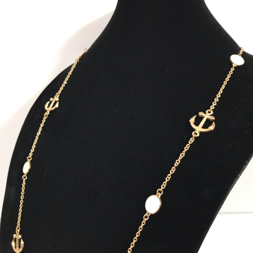 Beautiful Gold-Tone Mother Of Pearl Necklace